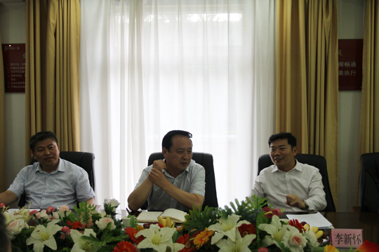 省住建厅、市住建委领导与乐投官网平台领导进行工作交流