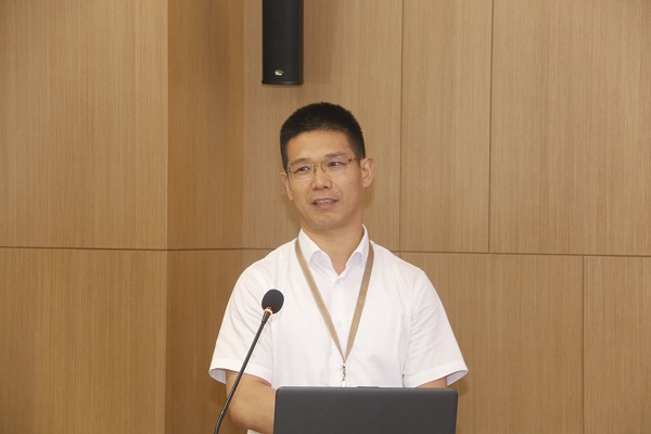 乐投官网平台总经理祝建明作总结讲话.JPG
