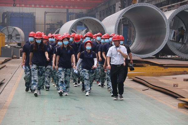 参观乐投官网平台建筑产业园.JPG