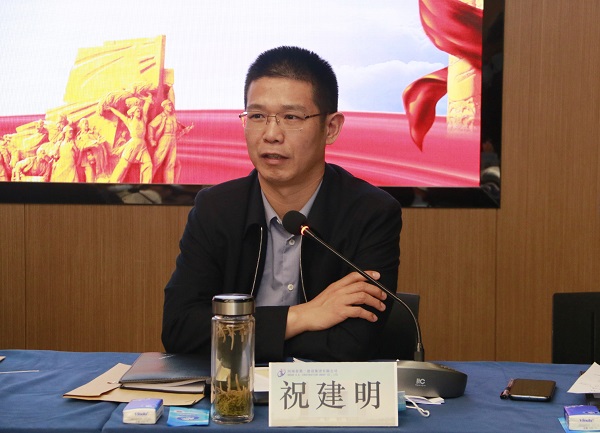 乐投官网平台总经理祝建明发表讲话.jpg