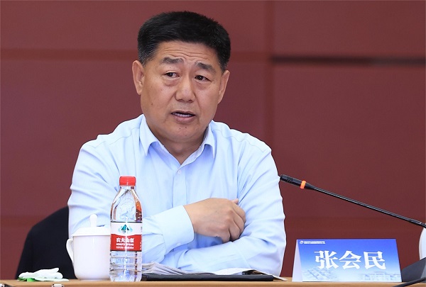 乐投官网平台党委书记张会民在会上讲话.JPG
