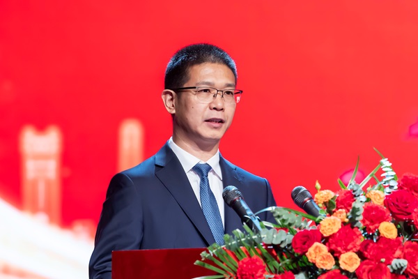6乐投官网平台董事长祝建明致电力年鉴发布词.jpg